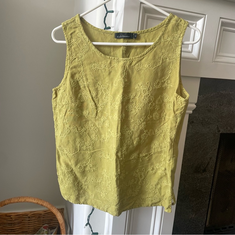 Cut loose chartreuse green floral embroidered linen blend tank top small